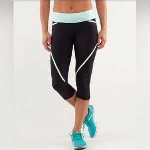 LULULEMON Run: Pace Crop, Black/Petit Dot Fresh Teal/Fresh Teal Leggings